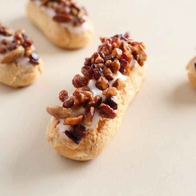 Éclair Caramel Praliné